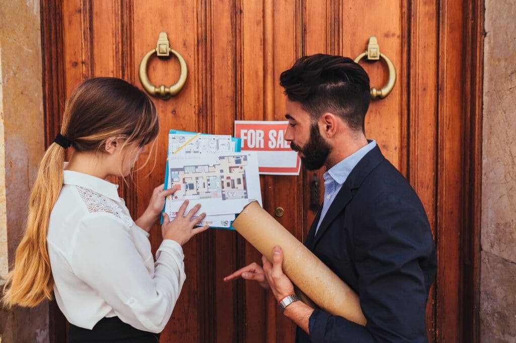 Behind the Scenes: A Day in the Life of a Realtor