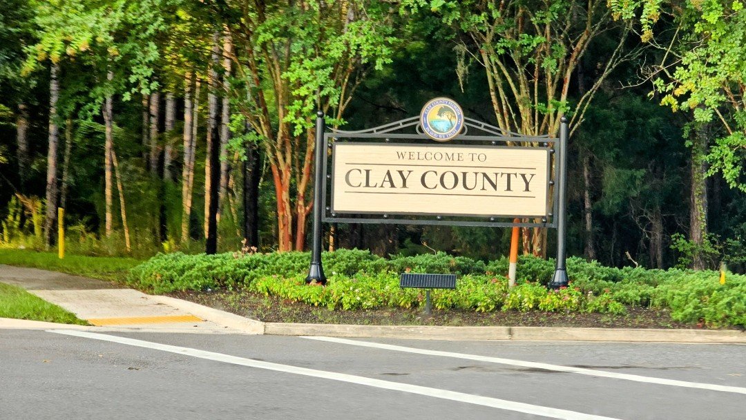 Welcome to Clay County sign