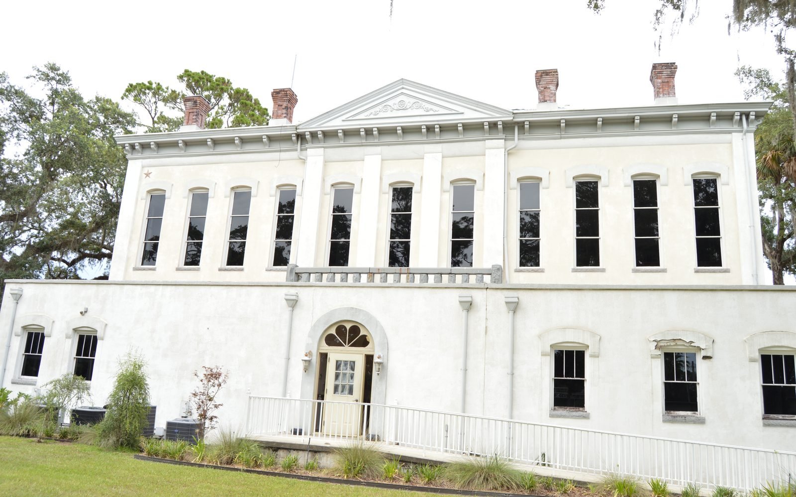 The historic Clay County courthouse